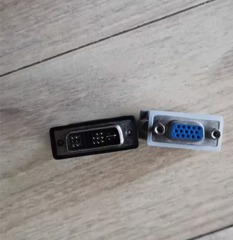 包邮绿联vga切换器二进一出，两台电脑共用...