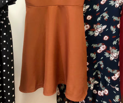 包邮全新背心连衣裙女装，裙子女，浅焦糖色百...