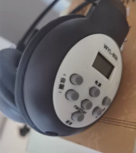 包邮四六级耳机 全新全新头戴式功能完好无维...