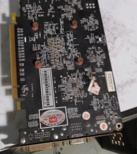 自用七彩虹GT630-灵动鲨-1GD3显卡...