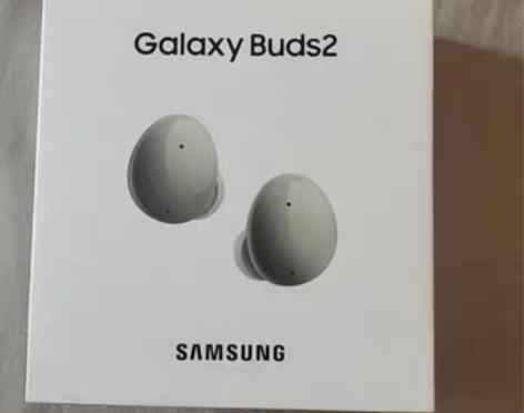 转卖购自咸鱼Galaxy+Buds2+无线...