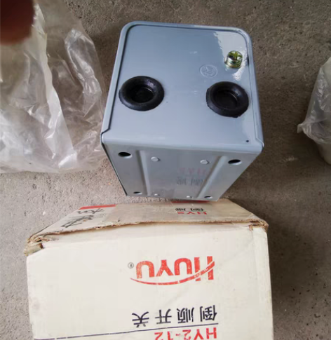 工业用倒顺开关（没有胶木柄了）全新。型号H...