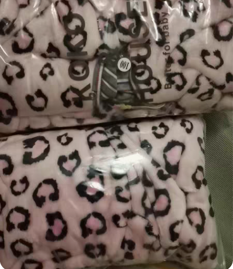 咕咕屋豹纹婴儿连体衣冬装厚实 还有粉色豹纹...