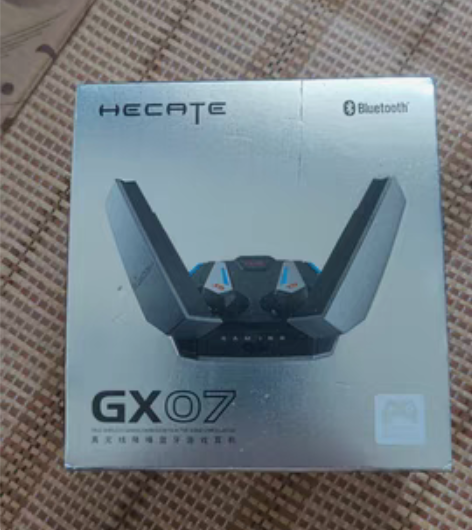 漫步者耳机，之前朋友买的送我从没用过，有其...