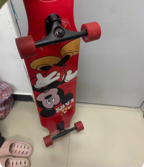 自己半年前买的滑板，但是现在没有时间完了，...