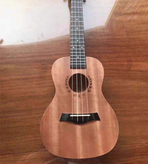 尤克里里出个闲置，学了两天搞不明白 23英...