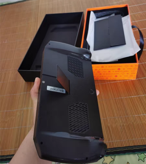 包邮onexplayer壹号本。几乎全新。...