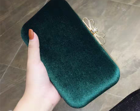 转卖晚宴手拿包女丝绒晚会宴会手包搭配晚礼服...