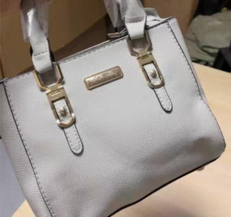 包邮赔钱清仓处理【真皮质感】包包女新款潮韩...