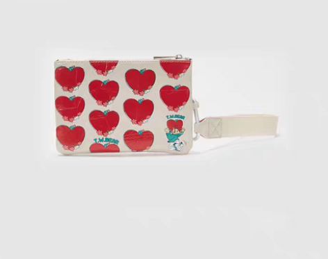 转卖TeenieWeenie小熊手拿包女2...