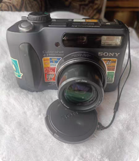 包邮学生党专享价 CCD机数码相机借佳能索...