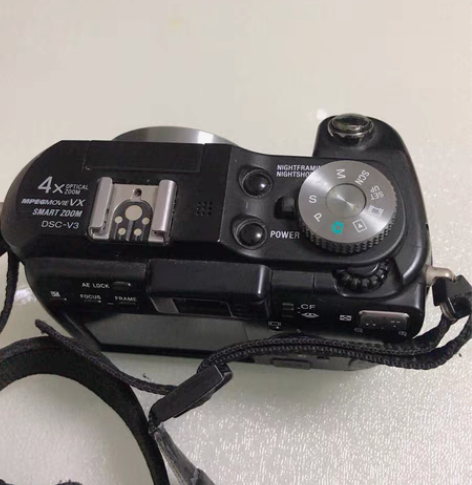 包邮索尼DSC-V3相机,电池鼓包没有充电...