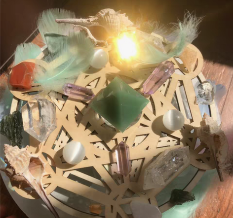 水晶摆件，摆了就有用？ 为什么水晶摆件就只...