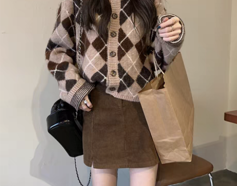 转卖2022年春装新款小个子网红减龄炸街时...