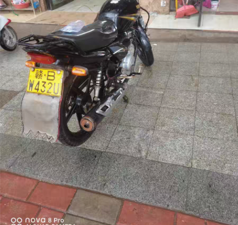 18年雅马哈，车况极品 感兴趣的话点“我想...