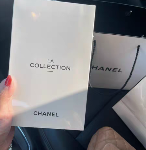 包邮Chanel香奈儿三色皮面笔记本米色白...