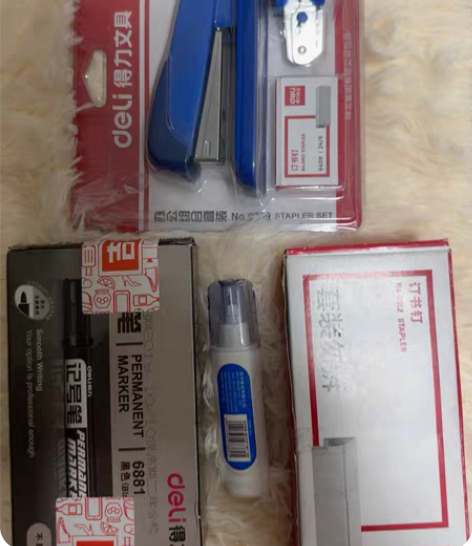 包邮得力办公用品，订书钉是9小盒！记号笔没...