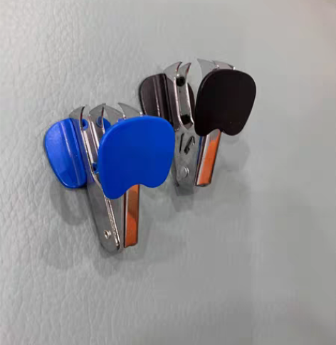 Deli 得力 0231 订书机类型:中型...