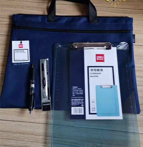 全新得力一整套文具，买多了，现在低价出售，...