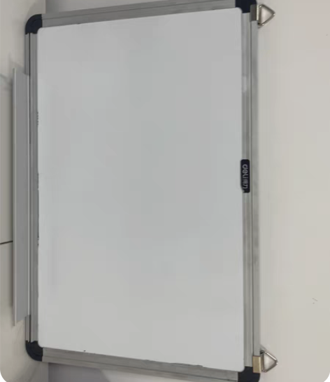 得力白板写字板450×300闲置出售不带笔...
