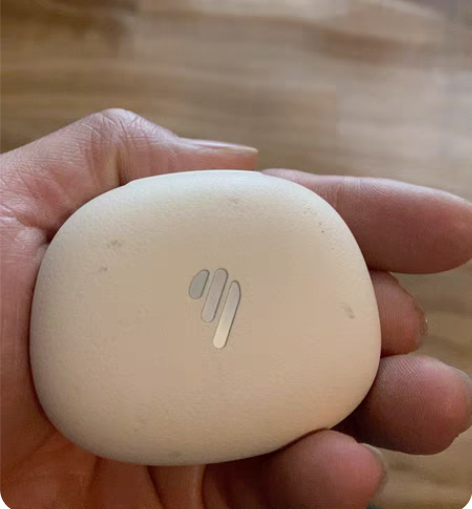 漫步者蓝牙耳机盒子 没有耳机 最低价包邮...