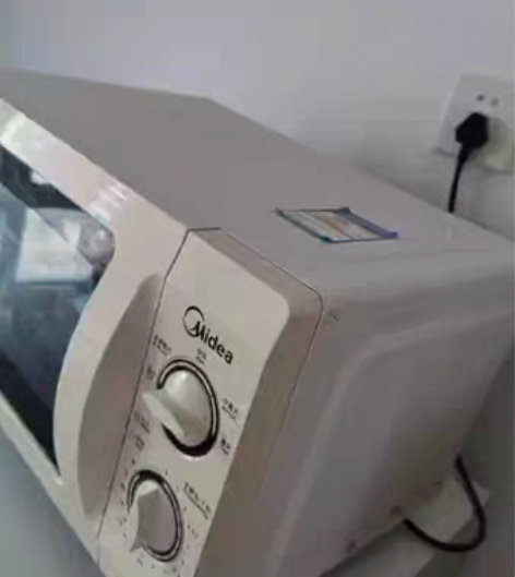 出微波炉  新旧都有，价格50-150不等...