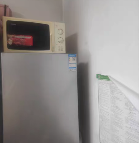 微波炉80元转新旧如图，请看清再拍，不退不...