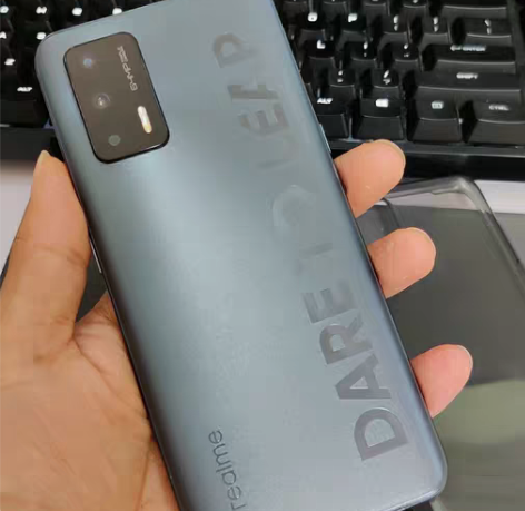 真我q3pro，手机电筒坏了。但其他的都正...