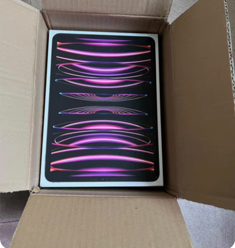 回收一台iPad pro2021 机器完好...