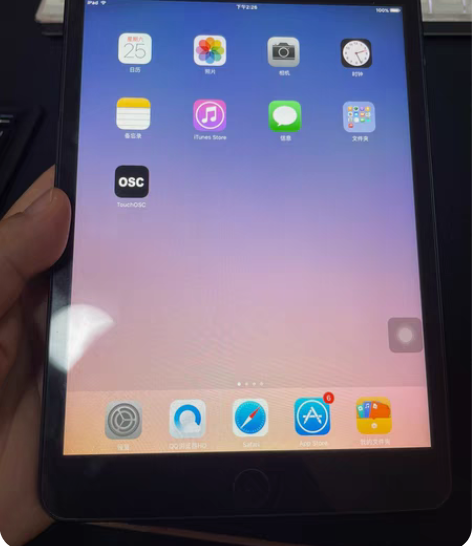 ipad mini1代 ，功能正常，有个角...