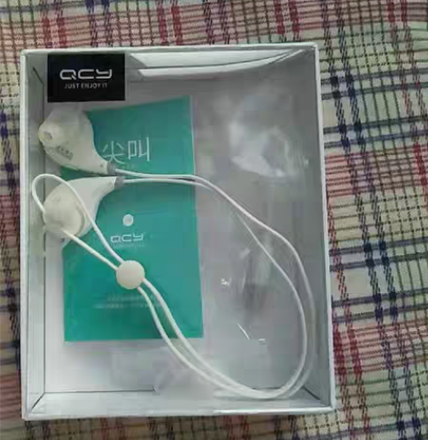 品牌型号 QCY 蓝牙运动耳机 白色99新...