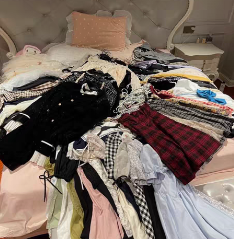 包邮穿搭博主闲置！衣服太多了随机发！ 69...