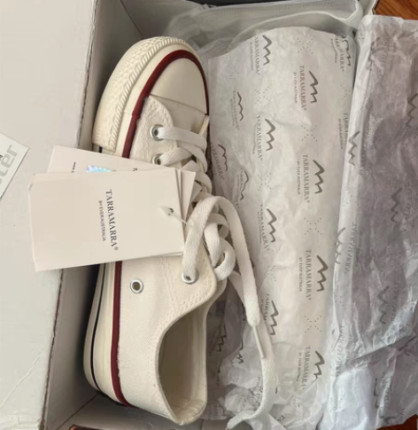 帆布鞋，36码，全新，购于淘宝， 感兴趣的...