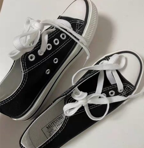 包邮帆布鞋低帮黑色 37码全新 脚胖码数买...