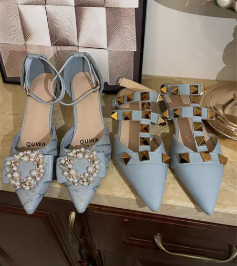 包邮珍珠重工一字扣尖头单鞋 雾霾蓝色吧。 ...