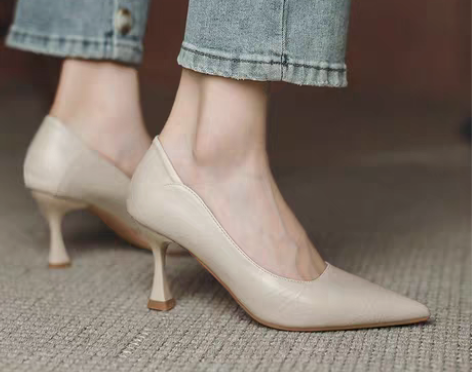 转卖法式裸色高跟鞋女细跟2023年春秋小众...