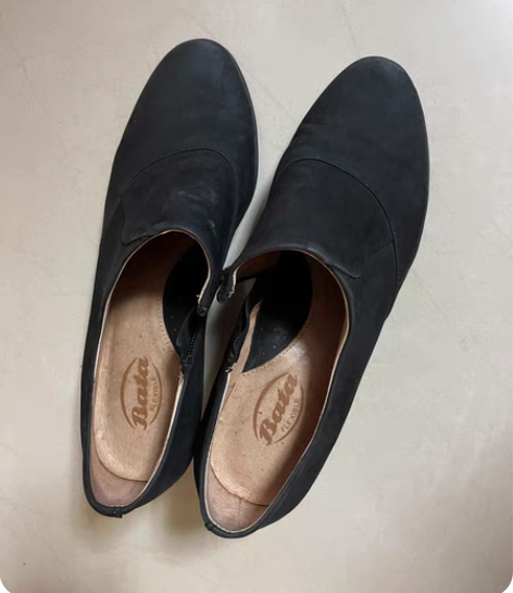 Bata深口鞋女磨砂复古中跟鞋百搭粗跟绒面...