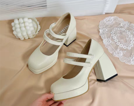 转卖小个子婚鞋超高跟神器防水台法式优雅主婚...
