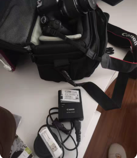 佳能550D单反数码照相机含镜头 看仔细再...