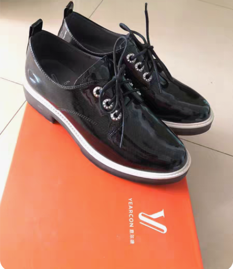 包邮意尔康皮鞋 意尔康专柜五百多购入的，亮...