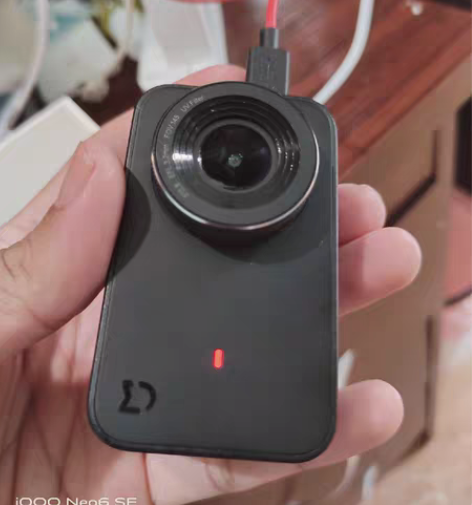 包邮二手5成新米家小相机，附送充电套装。 ...