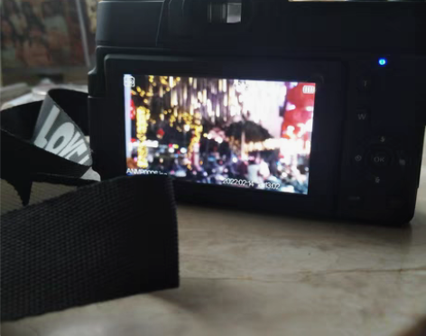 转卖疆友J70数码照相机学生入门级微单4K...