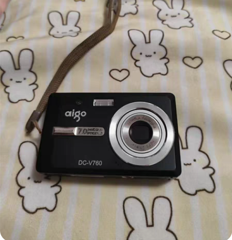 包邮爱国者dc-v760，700万像素，3...