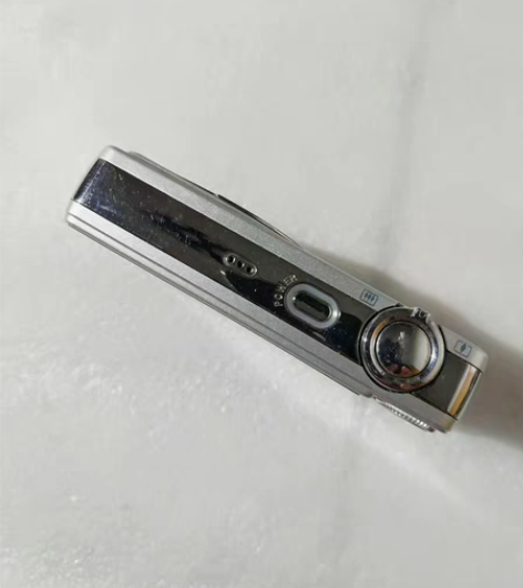 包邮爱国者银色几乎全新 内存卡万能充电池 ...