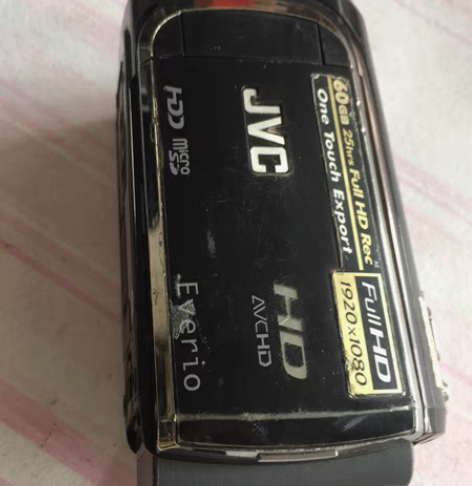 JVC300bac 带8G卡 ?其他配件￥...