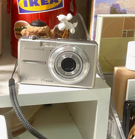 前段时间入的ccd～现在闲置了 是奥林巴斯...