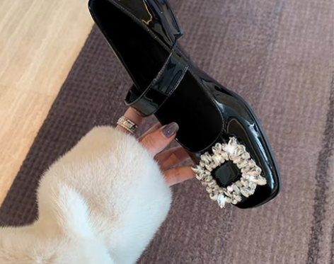 转卖水钻方扣玛丽珍鞋2022新款鞋子法式漆...