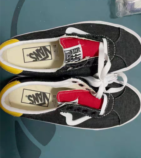 vans鞋 35码 全新 感兴趣的话点“我...