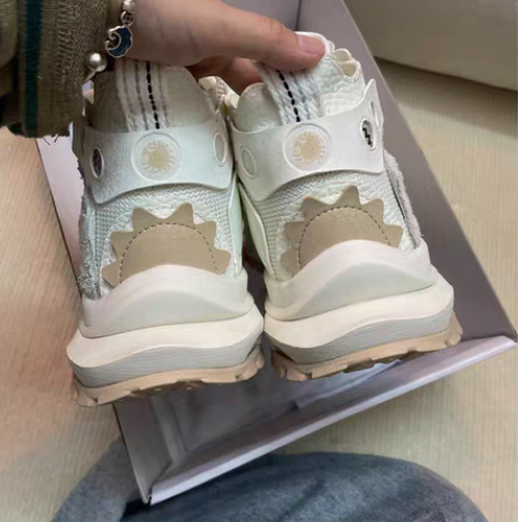 包邮全新乔丹朱雀三36码  全新仅拍照 博...