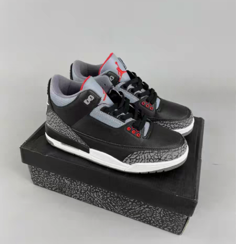 李宁驭帅15 43  无原盒 成色如图所示...